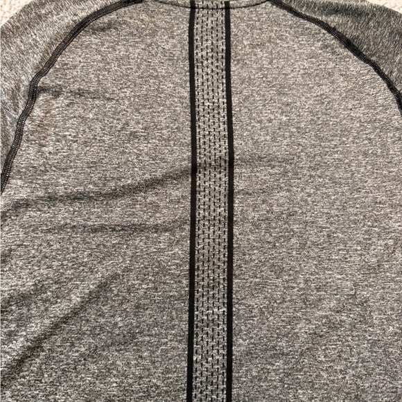 Puma Athletic Shirt - Picture 7 of 7